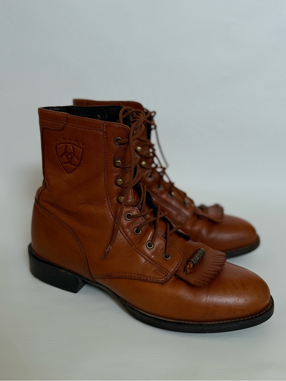 Vintage Ariat Heritage Brown Leather Lace-Up Women's Boots